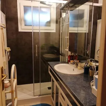 Apartman Double Valence